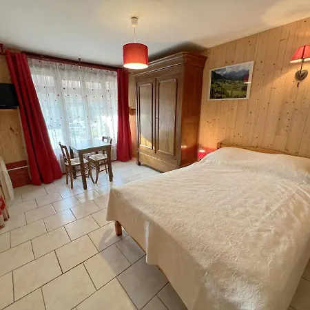 Les Meubles Du Rocher - Pres Du Parc Le Pal Bourbon-Lancy Extérieur photo