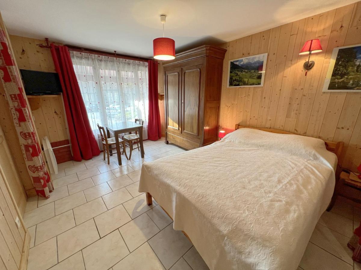 Les Meubles Du Rocher - Pres Du Parc Le Pal Bourbon-Lancy